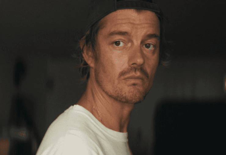 "Islands" : Le coach sportif entre sueur, passion et rédemption