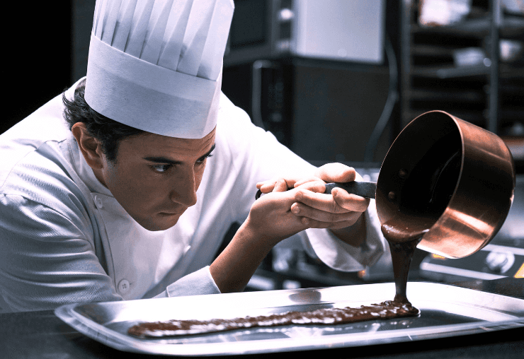 De la passion au métier : devenir pâtissier avec "À la belle étoile"
